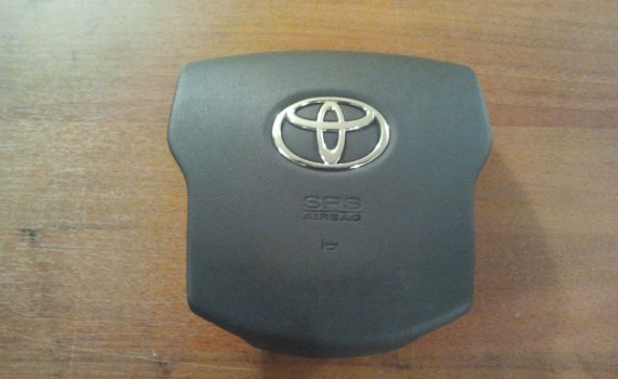 Ремонт накладки в руль на Toyota