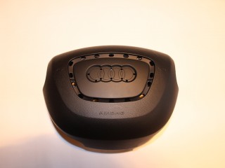 Накладка на руль Audi A6,A8 new (на защелках)