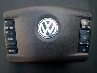 Ремонт накладки на руль Volkswagen Touareg