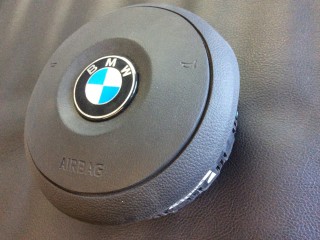 Ремонт накладки на руль на BMW e60 sport